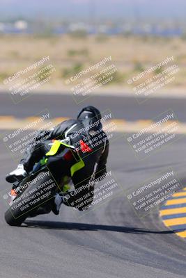 media/Oct-08-2022-SoCal Trackdays (Sat) [[1fc3beec89]]/Turn 11 Backside (1145am)/